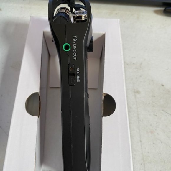 Zoom ZH1 H1 Handy Portable Digital Recorder (NEW) - Picture 5 of 13